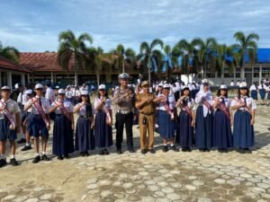 Polantas Menyapa: Satlantas Gumas Tanamkan Tertib Lalu Lintas Sejak Dini ke Siswa