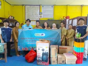 PT SMM Salurkan Bantuan ke SDN 3 Teluk Lihat