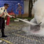 BRI Muara Teweh Gelar Simulasi Evakuasi dan Penanggulangan Bahaya Kebakaran