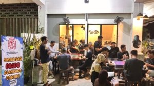 Sosialisasi di Kafe, Federasi ORADO Barito Utara Perkenalkan Olahraga Domino ke Masyarakat