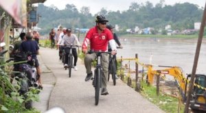 Bupati Shalahuddin Gowes Pagi Sambil Tinjau Kebersihan Kota dan Progres Siring WFC